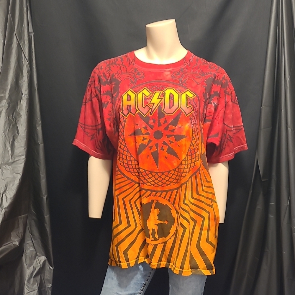 AUTHENTIC 2009 AC/DC BLACK ICE BAND TEE Vibrant Red and Orange